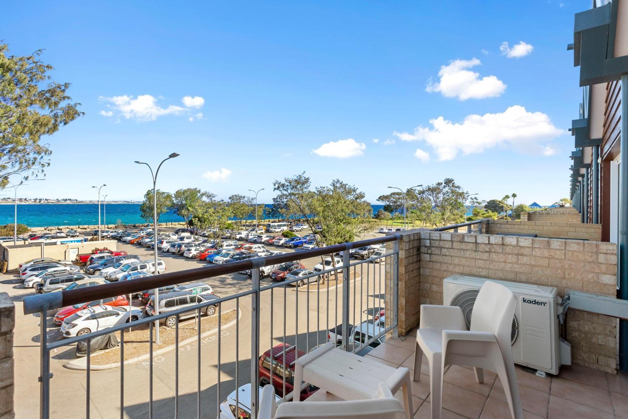 Nautica Residences Hillarys Perth Esterno foto